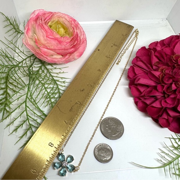 NEW⚜️Aqua Blue Crystal Flower Charm Necklace - Picture 7 of 7